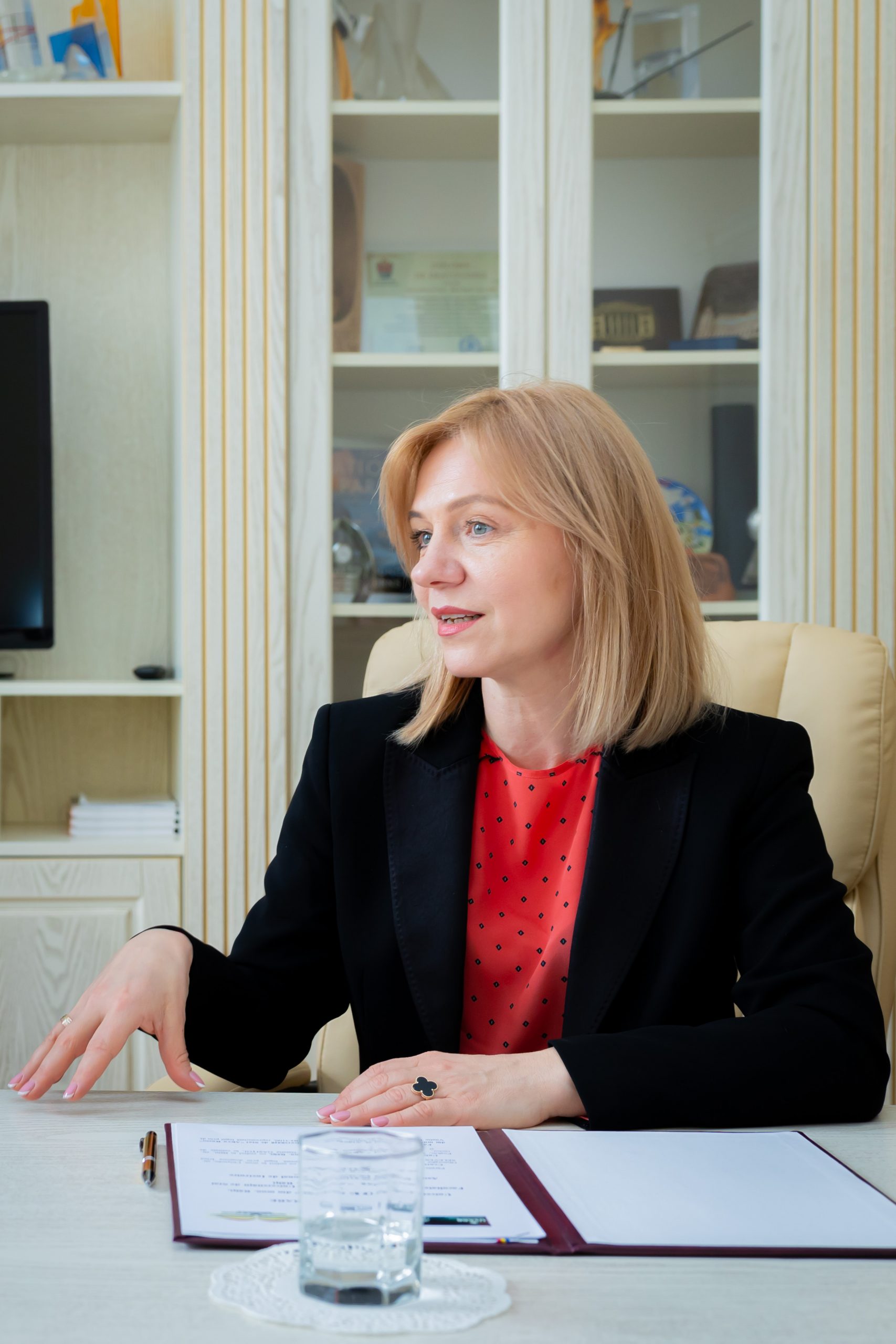 irina selevestriu