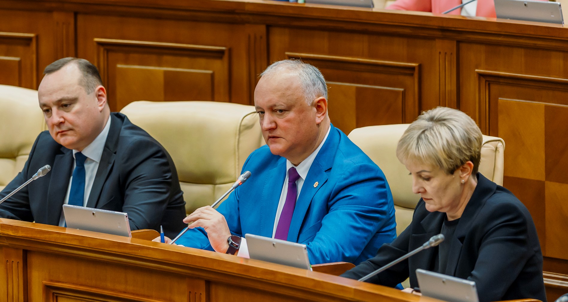 007-sedinta-parlamentului