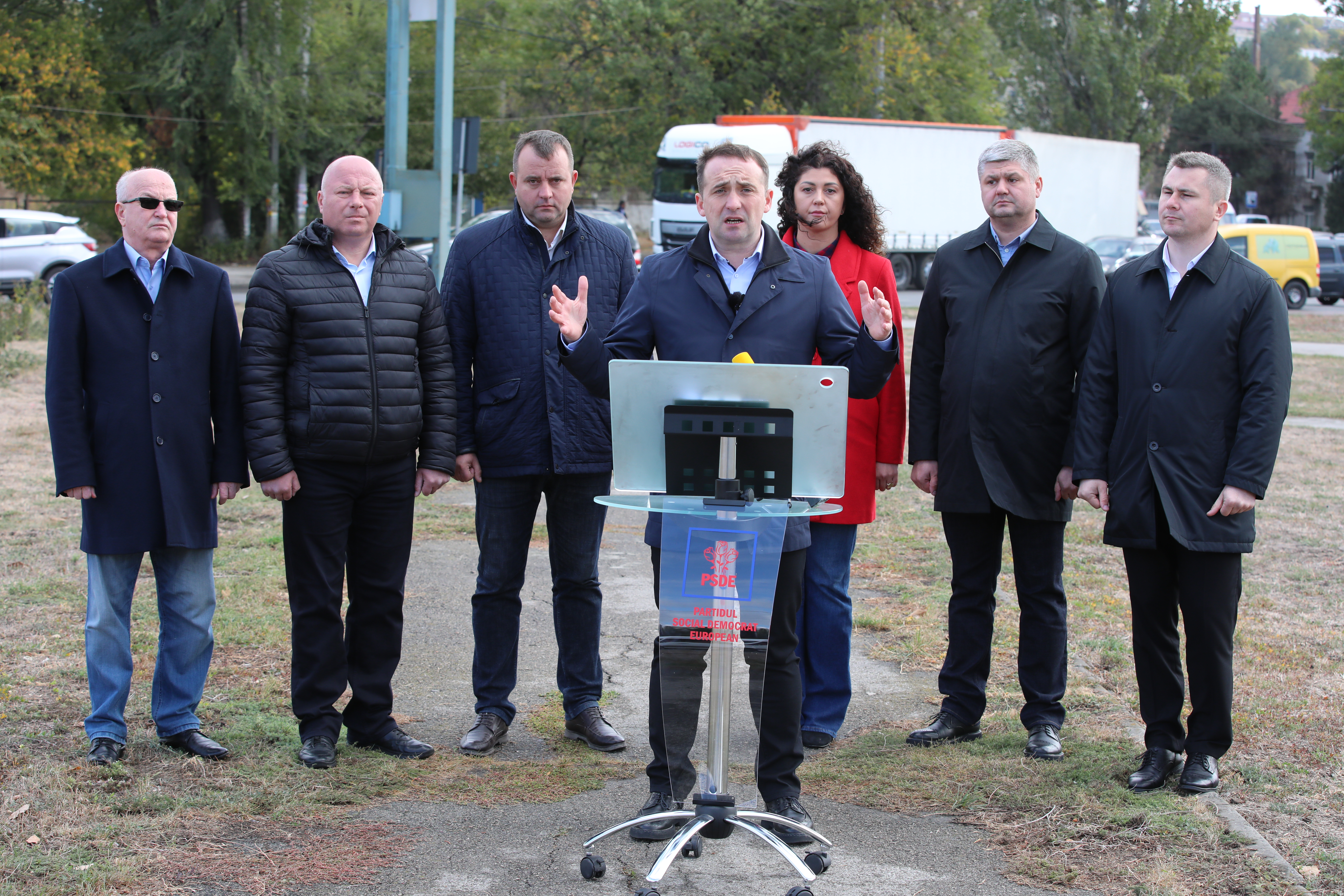 f2f5be92-fc3e-4278-8b91-fe4c4acb708a (1)